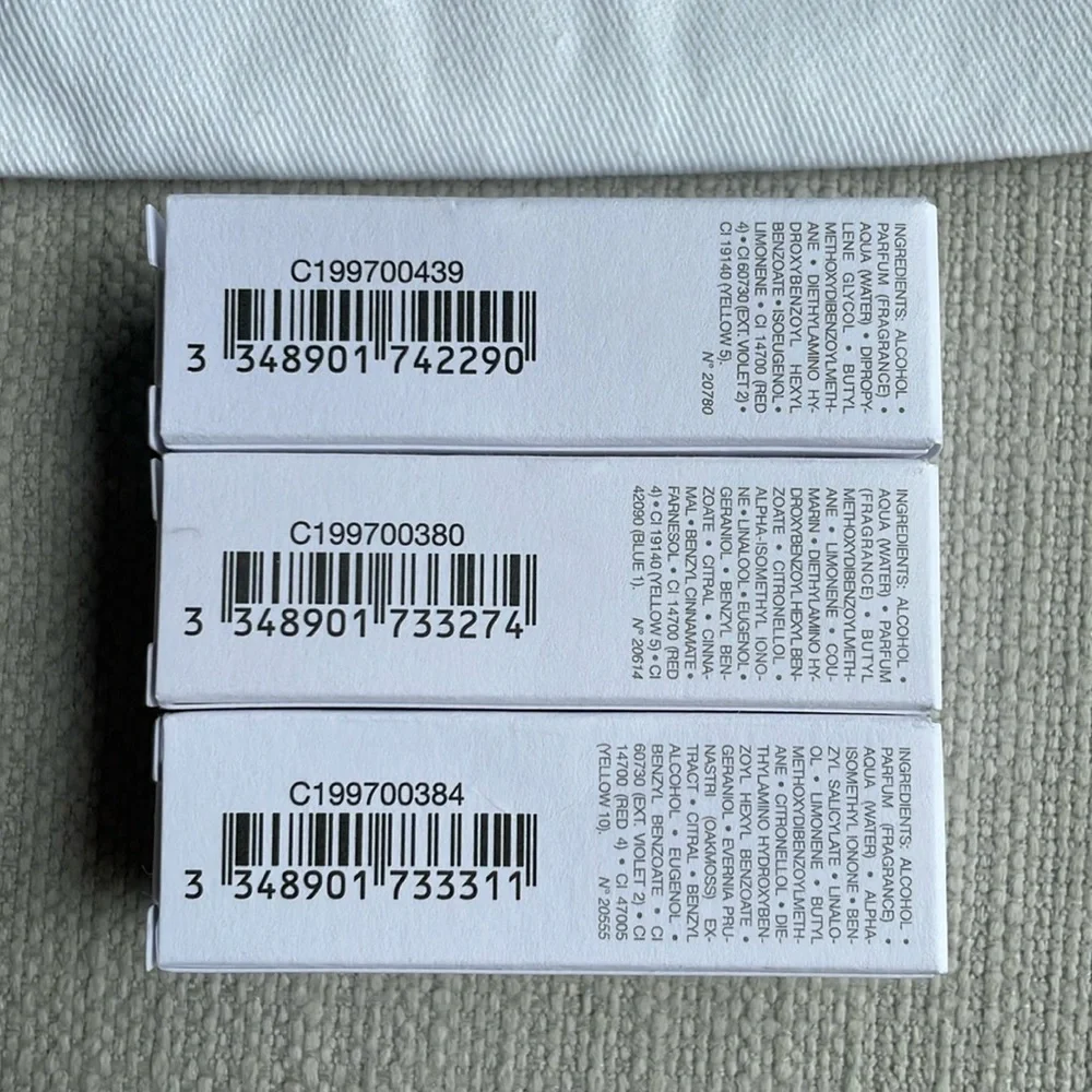 Dior prive luxury fragrance sampler with drawstring pouch